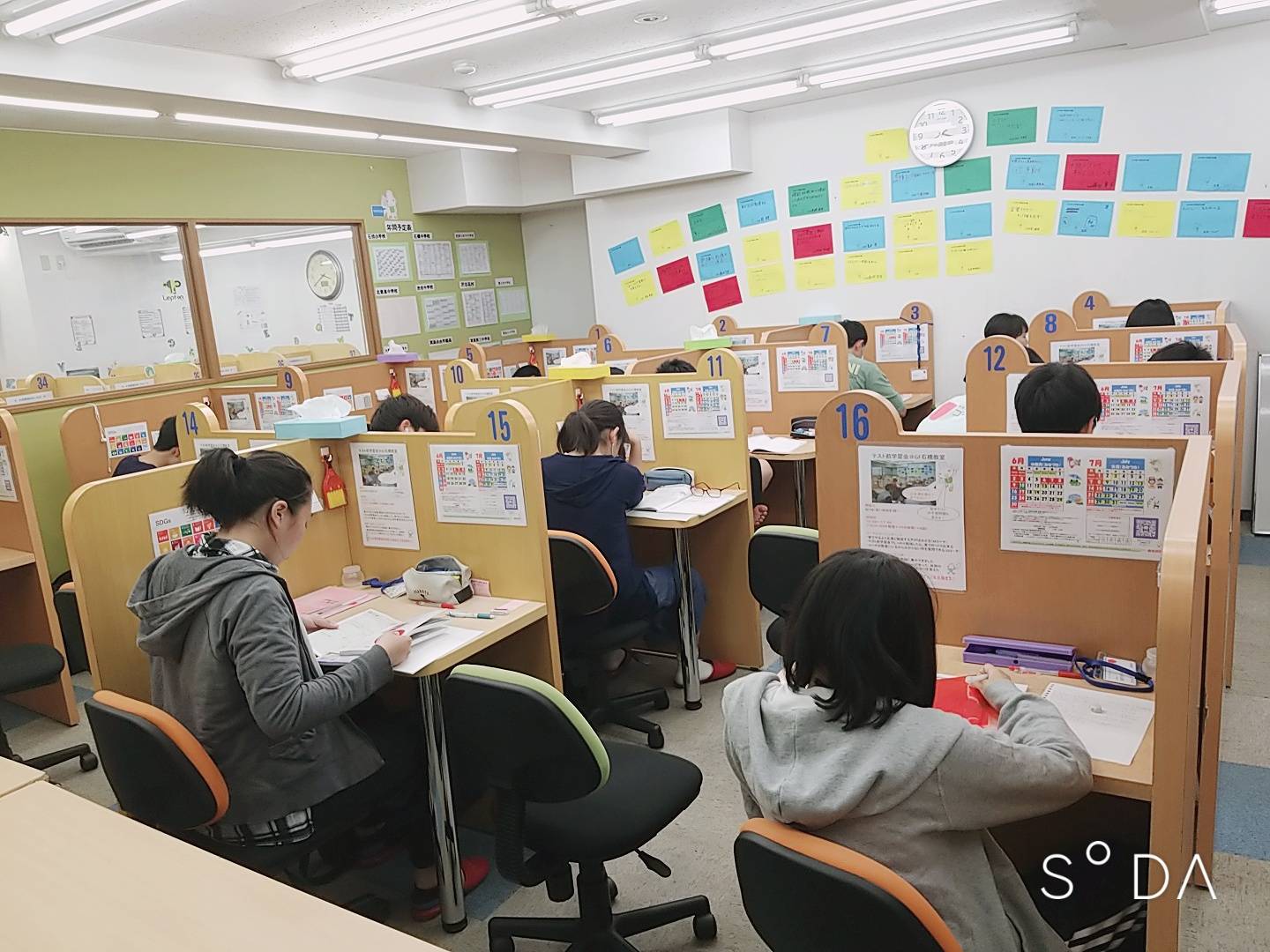 テスト前学習会風景3.jpeg